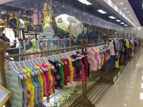 樱桃巧克力 广州童装批发市场的折扣风尚